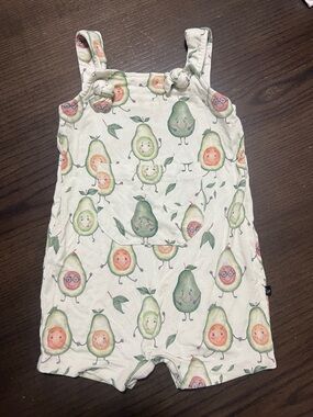 The Sleepy Sloth - Avocado